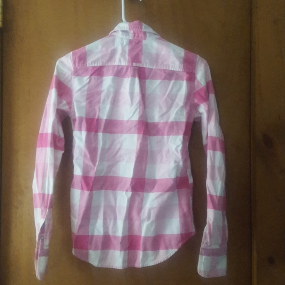 💥Last Chance💥 AE button down shirt - Picture 2 of 3